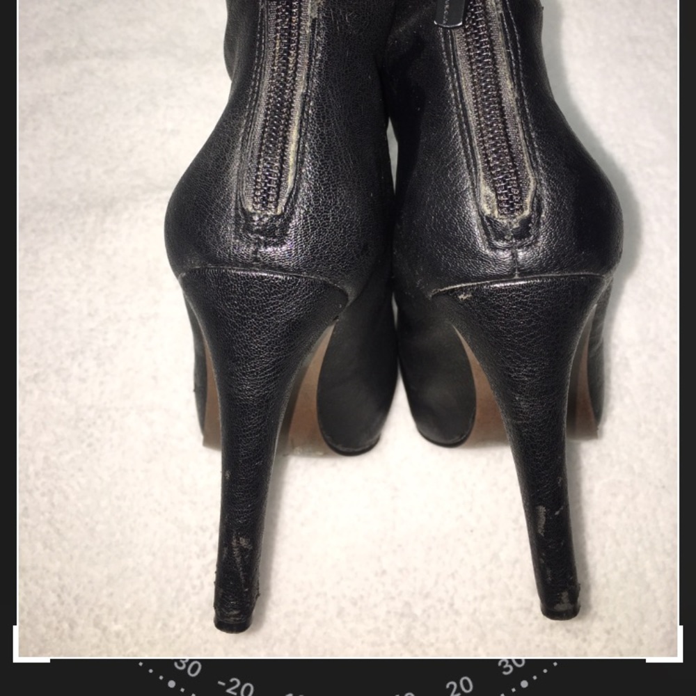 BCBG booties - Picture 3 of 3